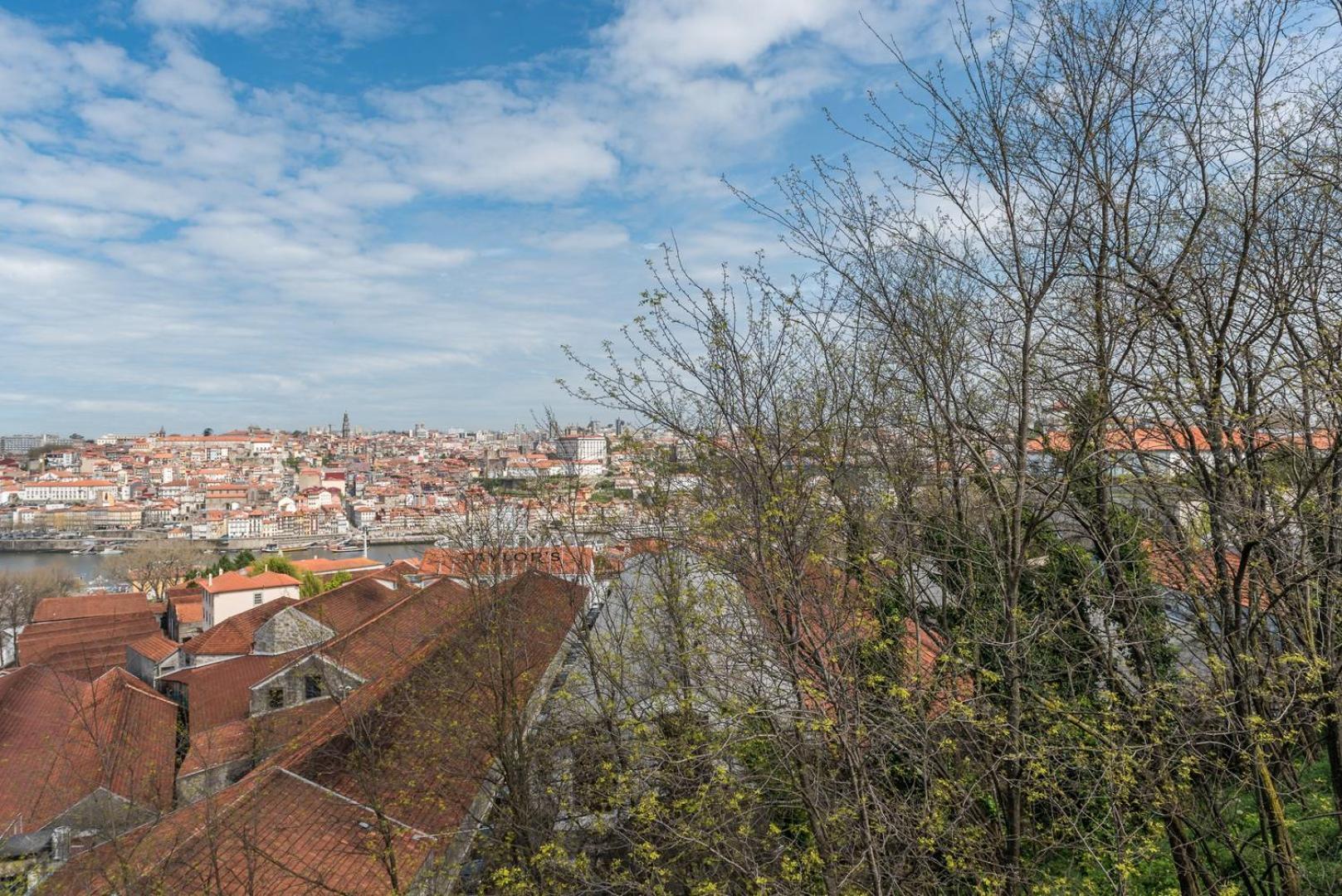 Guestready - Spacious Modern Stay In Porto 加亚新城 外观 照片