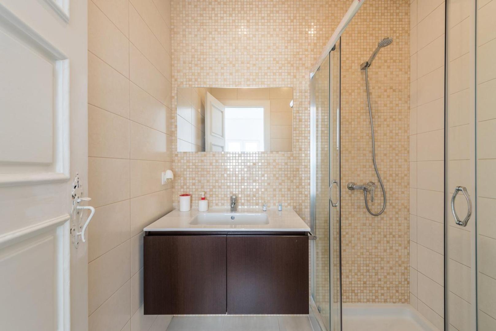 Guestready - Spacious Modern Stay In Porto 加亚新城 外观 照片